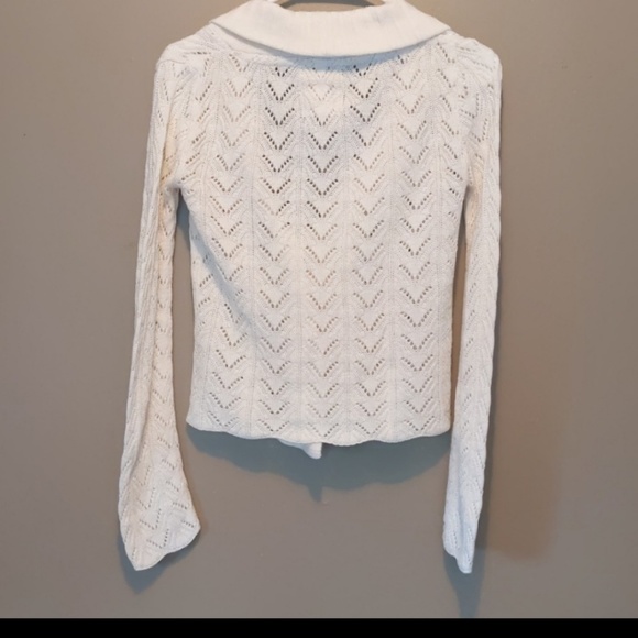 Cafe Brand Sweater 3 Snap Buttons Ivory Size M - Picture 3 of 3